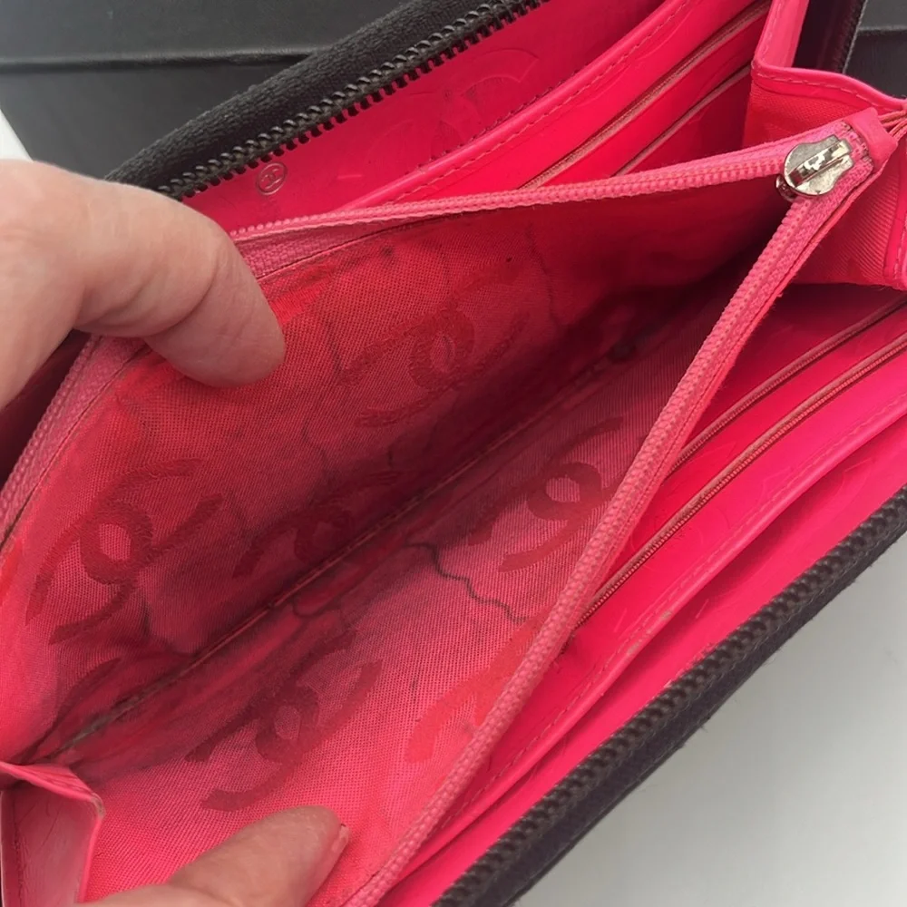 Chanel Cambon Qulted Zip Around Wallet - Picture 13 of 16